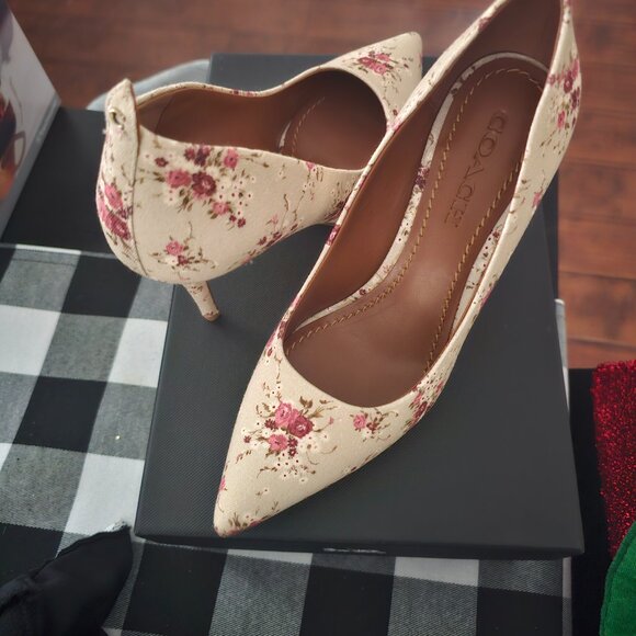 Coach Heels - Picture 1 of 5